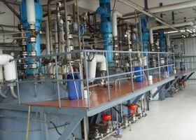 不飽和樹脂反應(yīng)釜、不飽和聚酯反應(yīng)釜 酚醛樹脂反應(yīng)釜 樹脂反應(yīng)釜 