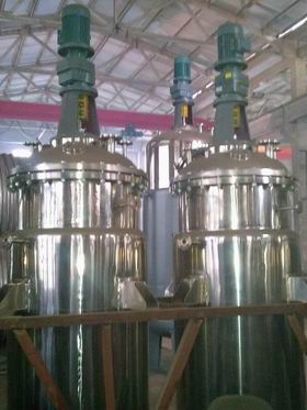 蒸汽加熱反應(yīng)釜、導(dǎo)熱油循環(huán)加熱反應(yīng)釜 