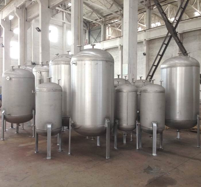 不銹鋼高位槽、真空緩沖罐、不銹鋼滴加罐、不銹鋼計(jì)量罐