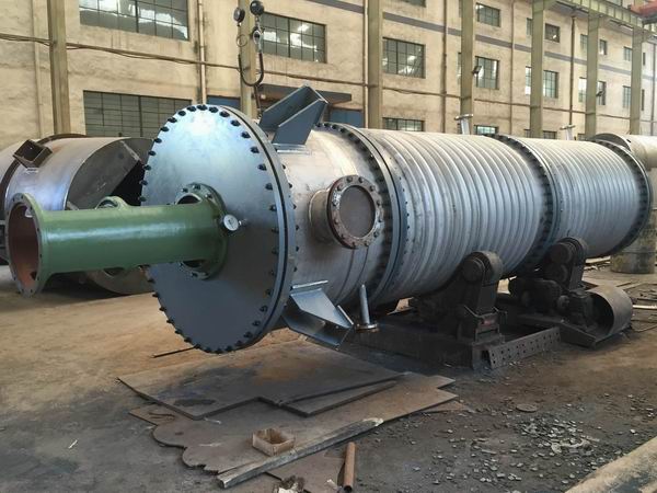 鉸鏈刮板式薄膜蒸發(fā)器 鉸鏈?zhǔn)焦伟灞∧ふ舭l(fā)器